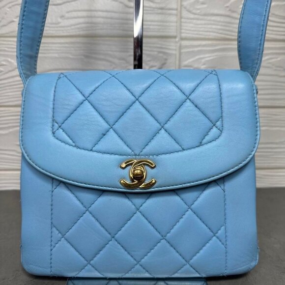 CHANEL 24K Vintage Flap Bag Lambskin Leather Quilted Chain Purse Blue - Picture 3 of 15